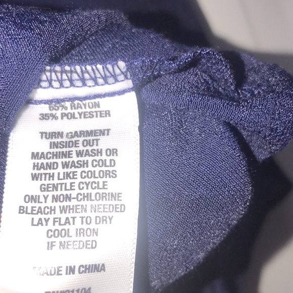 New Directions sleeveless top. Women’s Small - Picture 4 of 4